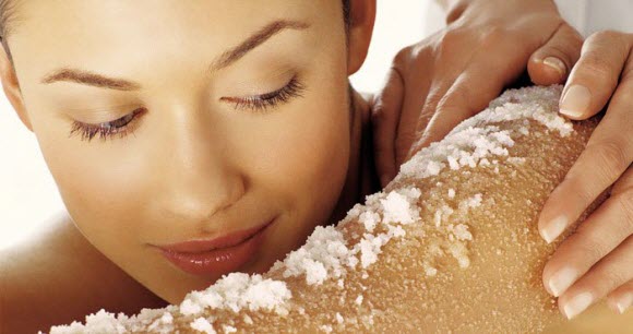 Making Natural Body Scrub to Relieve Dry Skin - A Spa Treatment at Home