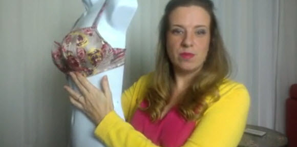 Video : Bra Band: Problems Caused By A Bra Band That Is Too Big
