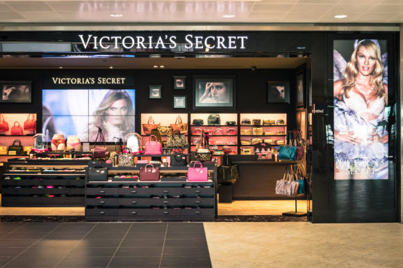 Victoria's Secret finally opens its doors in Bristol to customers
