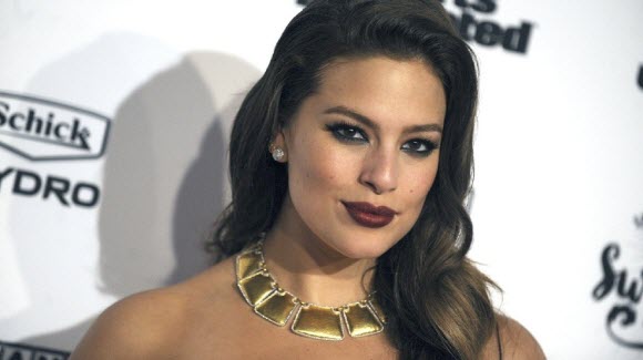 SI model Ashley Graham shrugs off Cheryl Tiegs' plus-sized criticism