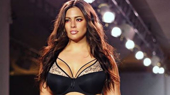 Ashley Graham serves curves at New York Fashion Week