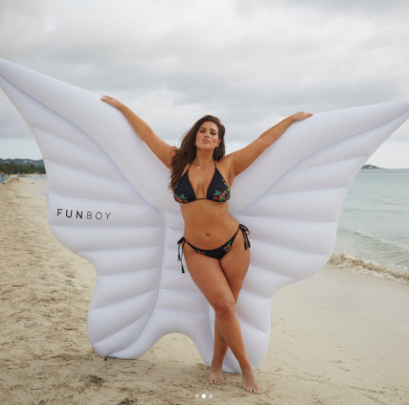 Ashley Graham Show Off Her Curves While Wearing Black Bikini For Swim For All Brand
