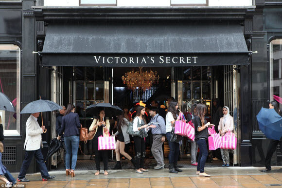 Victoria's Secret Owner Company Drops To Six-Year Low As It Fails With Younger Customers