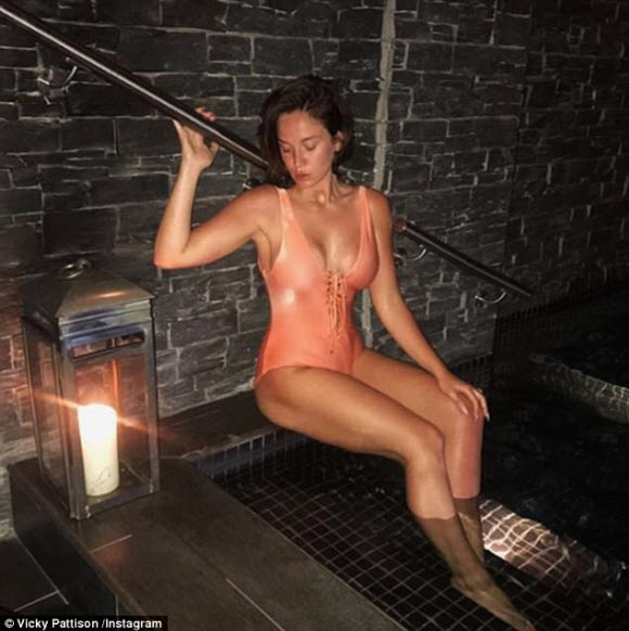 Vicky Pattison Flaunts Her Ample Bust In Racy Swimsuit On A Detoxing Break