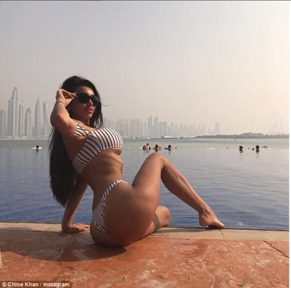 Chloe Khan Show Off Enhanced Assets In Sexy Tiny Bikini While Enjoying Sun Soaked In Turkey